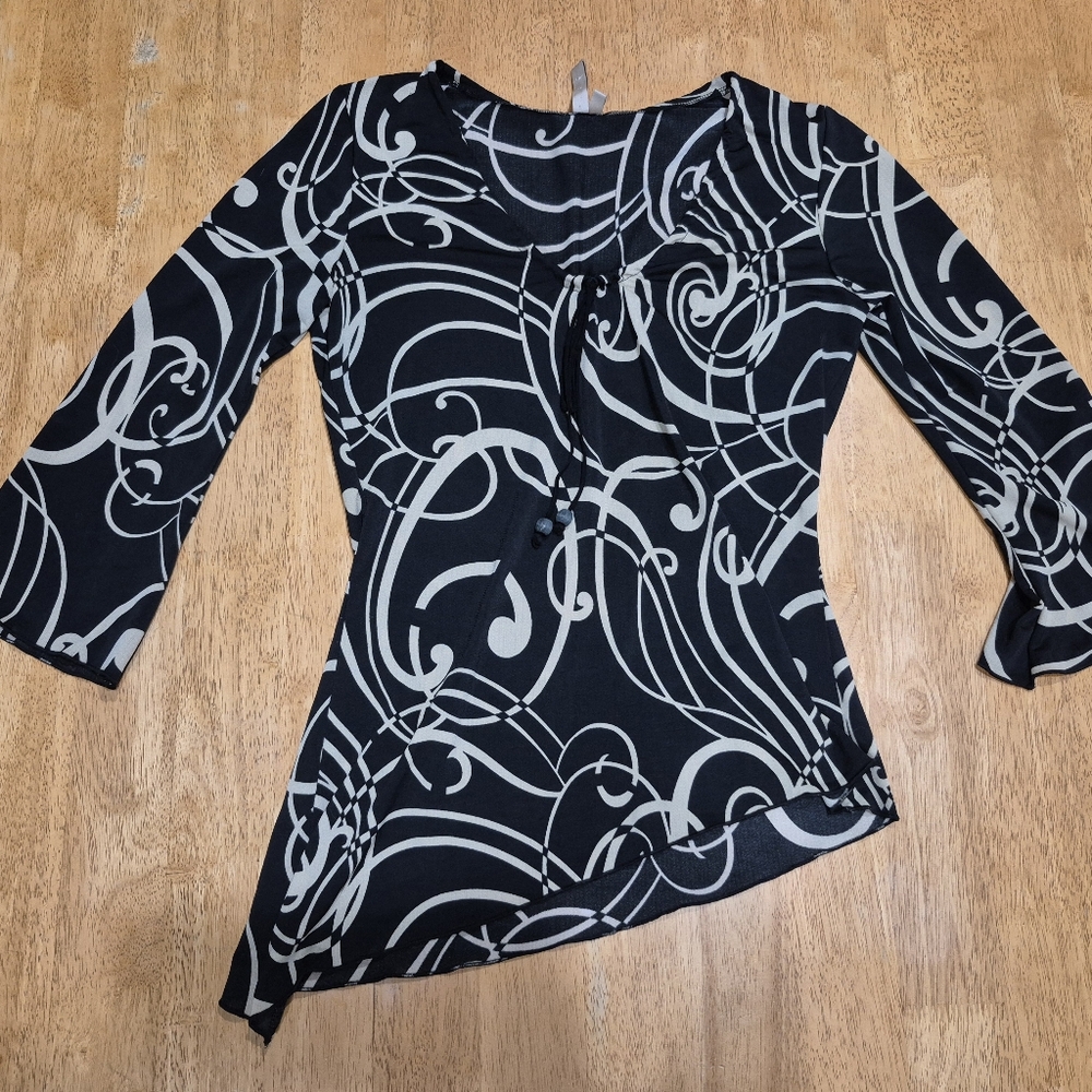 EUC VINTAGE Susan Lawrence Black and White Swirl Women's Top Blouse